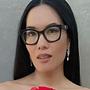 Ali  Wong